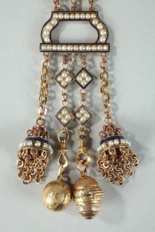 CHATELAINE WITH GOLD, ENAMEL, AND PEARLS.<br/>
LATE 18TH CENTURY WORK