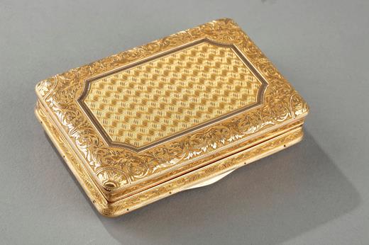 Mid-19th century Gold snuff box with monogram of Duke of Orleans, Ferdinand Philippe Louis. 