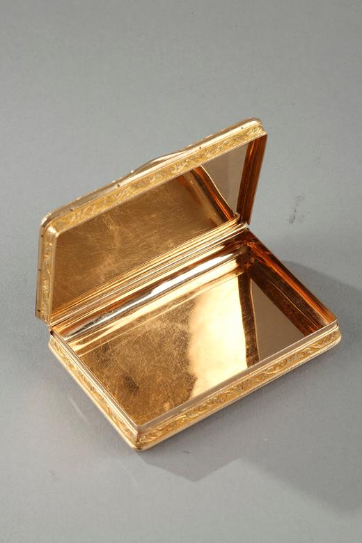 Mid-19th century Gold snuff box with monogram of Duke of Orleans, Ferdinand Philippe Louis. 