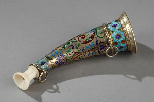 19th century Austrian enamelled and silver-gilt mounted hunting horn. 