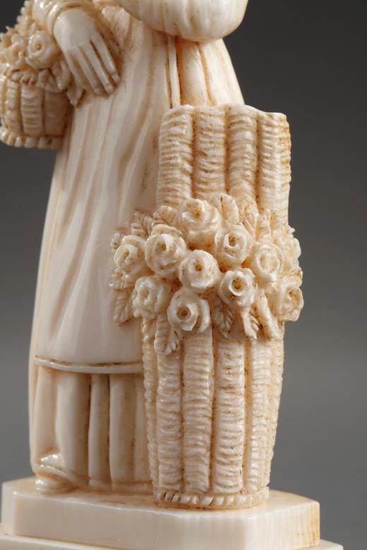 ivory, sculpture, figures, street trade, Callot, Migeon, Dieppe, 19th, century, woman, flowers