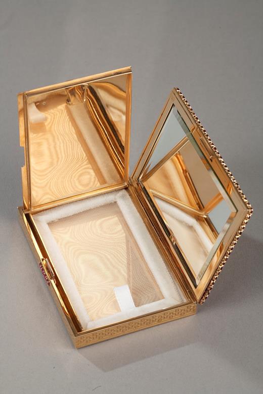 vany case, compact gold, rubis, french, 20th century, 50', Paris
