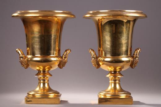 Porcelain of Paris, gold, Feuillet, Medicis vases