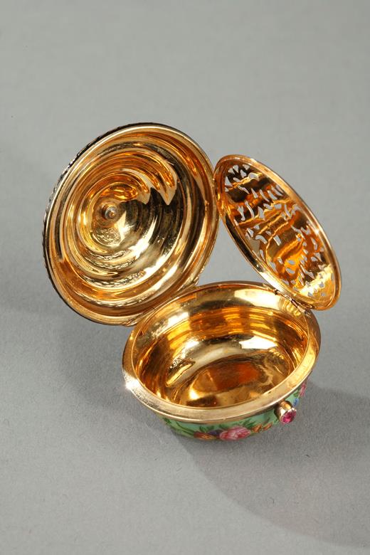 gold, vinaigrette, perfume, Charles X, box, jewel, flowers, 19th century