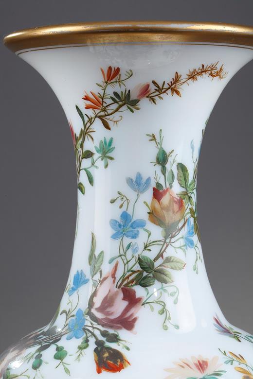 opaline, Robert, vases, flowers, bouquet, 19th, century, Baccarat, Bercy, Creusot, gold