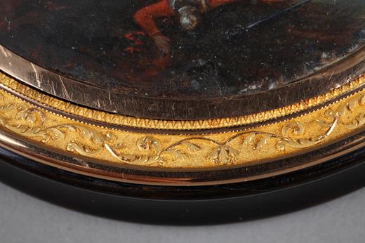 box, tortoishell, fixé under glass, battle, gold, 19th century