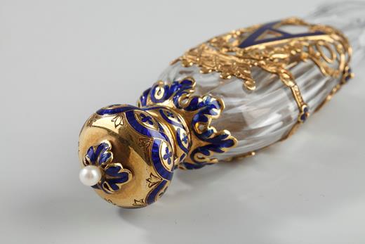 gold, flask, perfume bottler, perfume, 19th century, enamel, monogramme