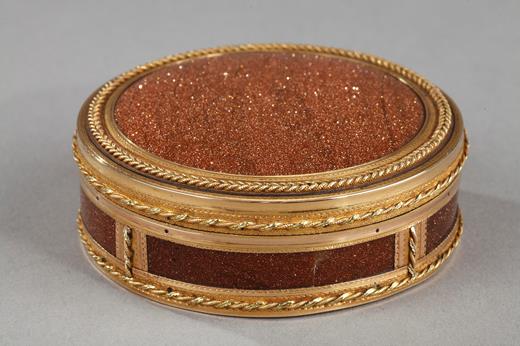 Louis XVI  gold and aventurine glass box
