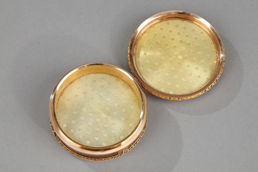 Louis XVI  gold and aventurine glass box