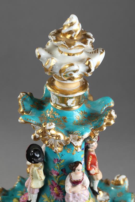 Pair of Jacob Petit porcelain flask. 
Circa 1830-1840.