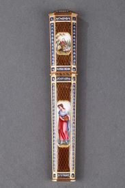 GOLD AND ENAMEL NEEDLE CASE.<br/>
LATE 18TH CENTURY SWISS WORK.