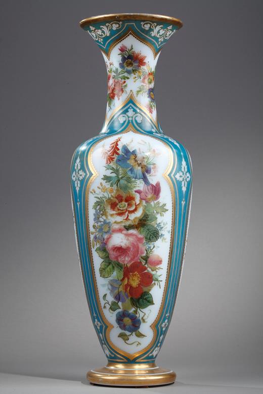 vase, crystal, opaline, flowers, Baccarat, 19th century, Restauration