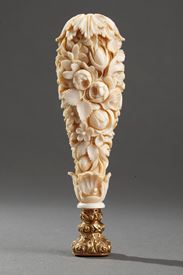 Sceau en or, ivoire de Dieppe. XIXème siècle.