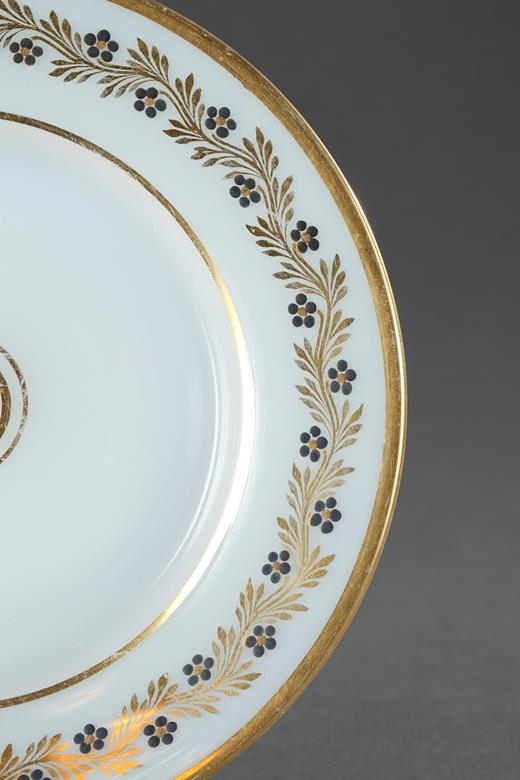 plate, set, table, glass, crystal, opaline, white, opal, bulle de savon, Jean-Baptiste Desvignes, Charles X, Restauration, 19th, gold