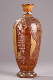Vase signé B.S.C pour Burgum Schverer et Cie.
Verrerie d’art de lorraine. XXème siècle.