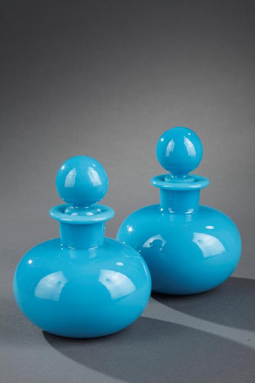 Pair of Charles X perfume bottles in blue opaline, 19th century