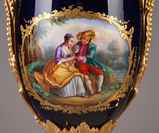 vases, porcelaine, 18th century, Sèvres, Blue, gallant scenes, flowers, composition