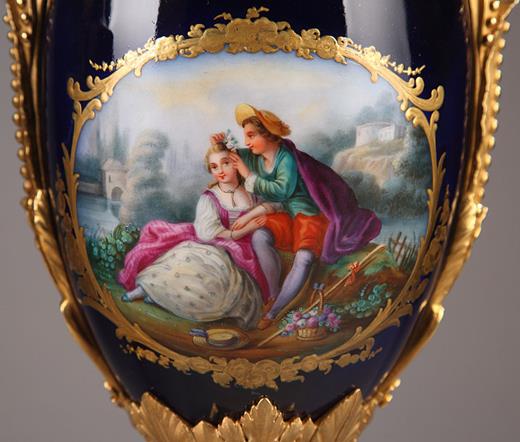 vases, porcelaine, 18th century, Sèvres, Blue, gallant scenes, flowers, composition