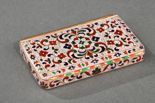 gold and champlevé enamel box, from the19th century 