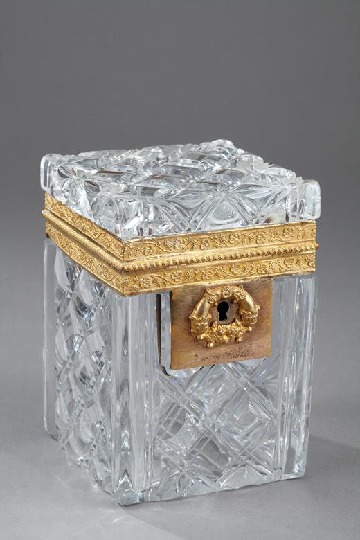 cut-crystal jewellery box in crystal and gilt brass 19th century