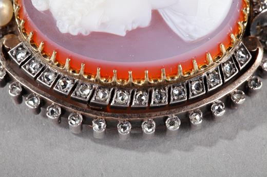 pendant, cameo, agate, gold, diamond, antique, woman, Victorian, Victoria, 19th century