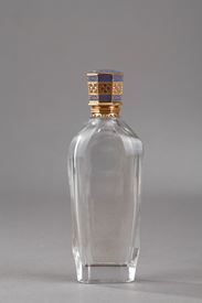 Empire Gold and enamelled scent bottle. 