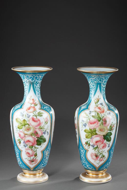 Baccarat, vases, paire, gilt, opaline, white, Victorian, roses, blue