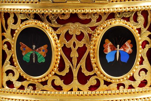 pietra dura and gilt brass  jewellery box  with butterflies signed Tahan