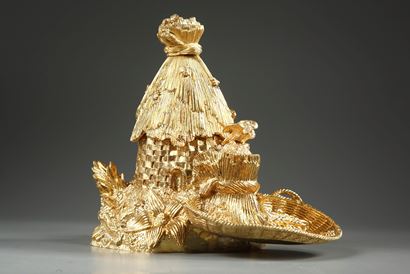 Encrier en bronze doré décor de ruche.<br> Début du XIXème siècle.