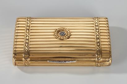 Gold case with diamonds, Edouard Husson.Early 20th century.