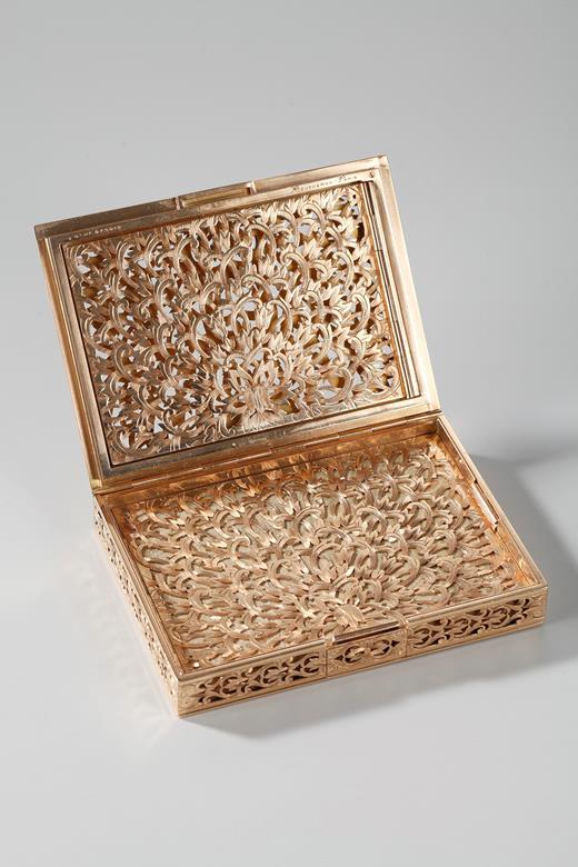 Compact, powder case,vanity case, gold box, Boucheron, jewellery, XX century, diamond, 