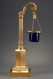 Veilleuse bronze doré et verre bleu Charles X