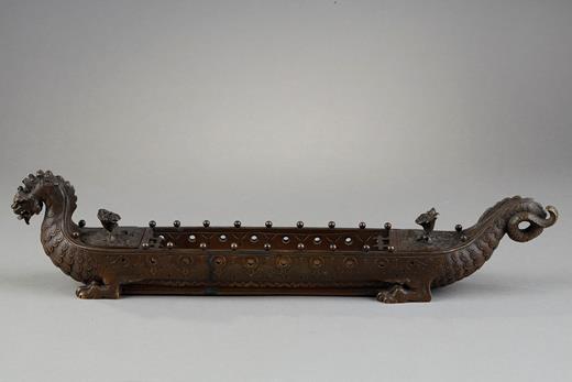 chinese inkwell, dragon boat in bronze, China inkwell, 19 century