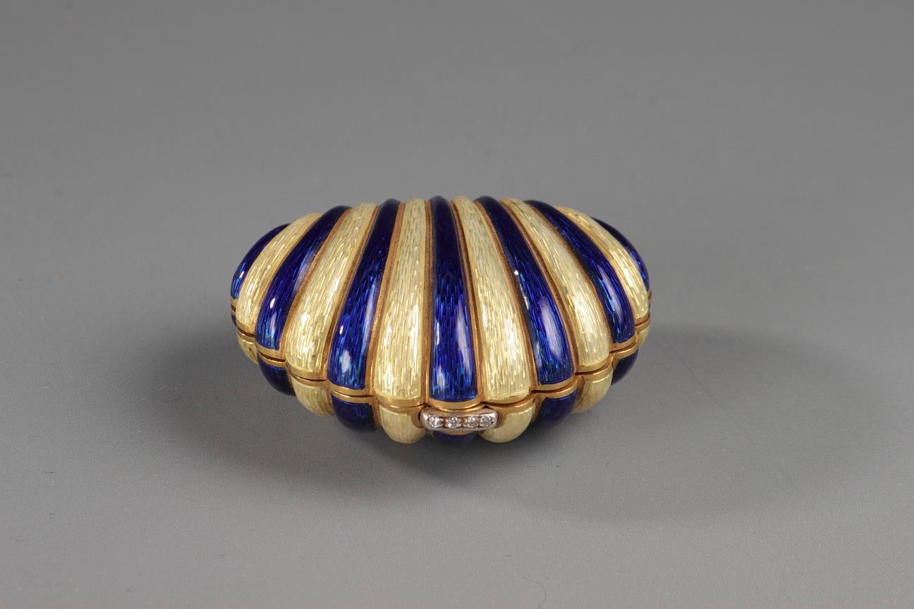 gold, box, shell, enamel, blue, white, Fabergé, Russian, 20th Century, diamonds