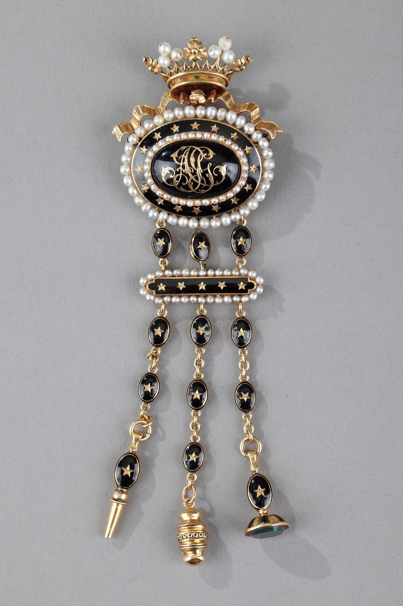 gold, enamel, chatelaine, pearls, 19th century, black