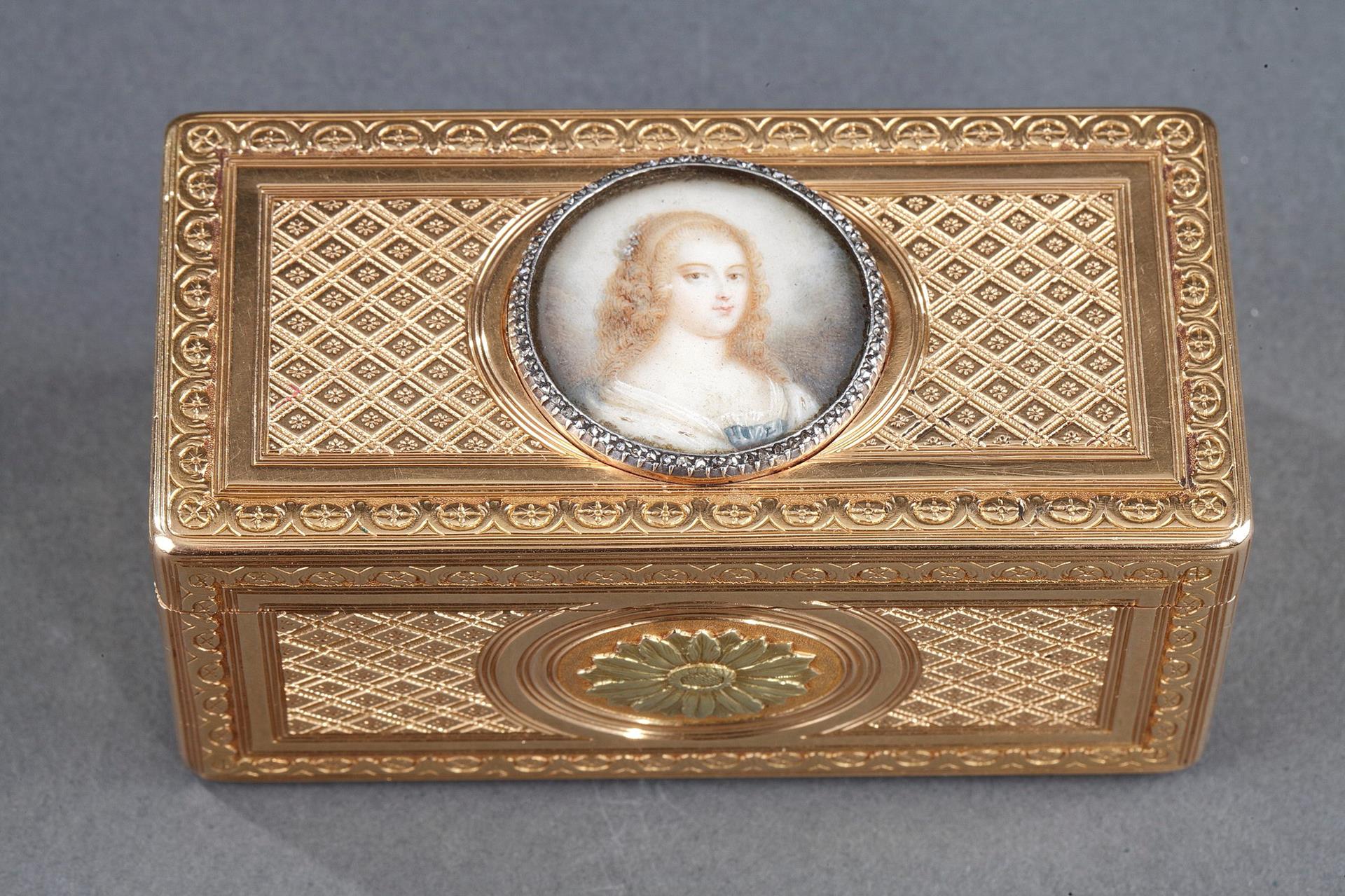 Louis XV GOLD SNUFF BOX WITH MINIATURE. PARIS 1763