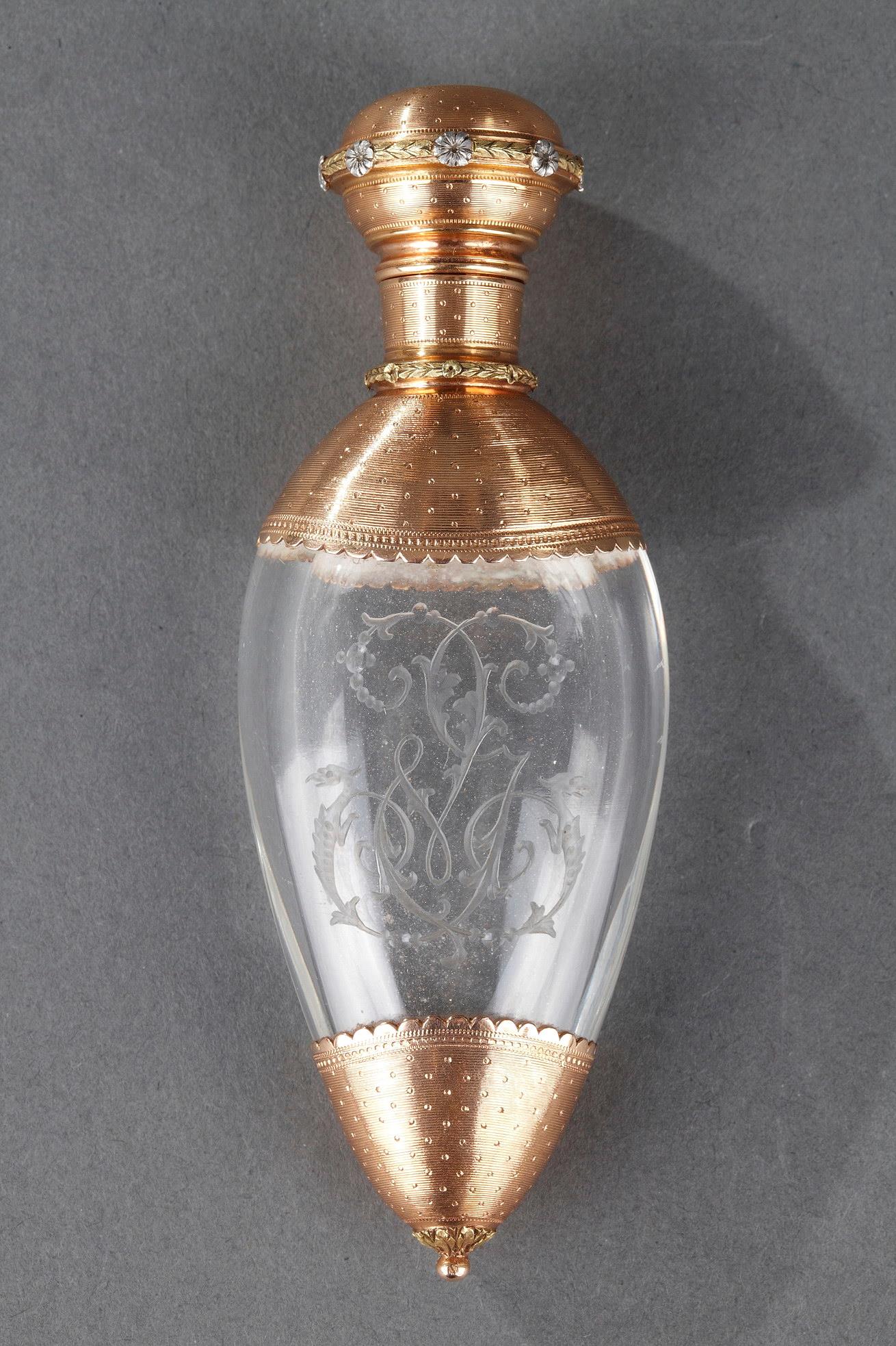 Crystal flask with gold. Late 19th century.