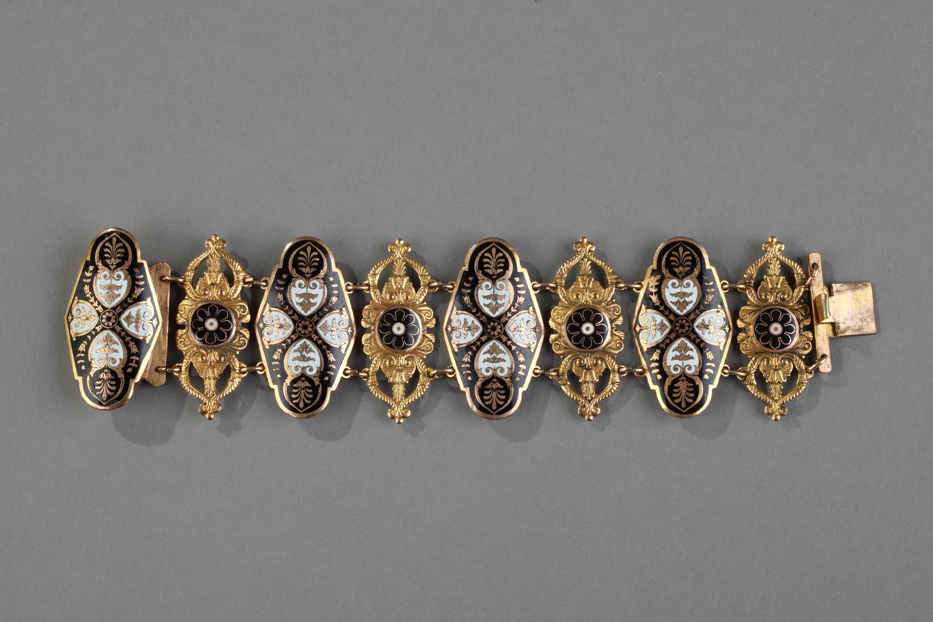 restoration enamel and pompone bracelet 19 century