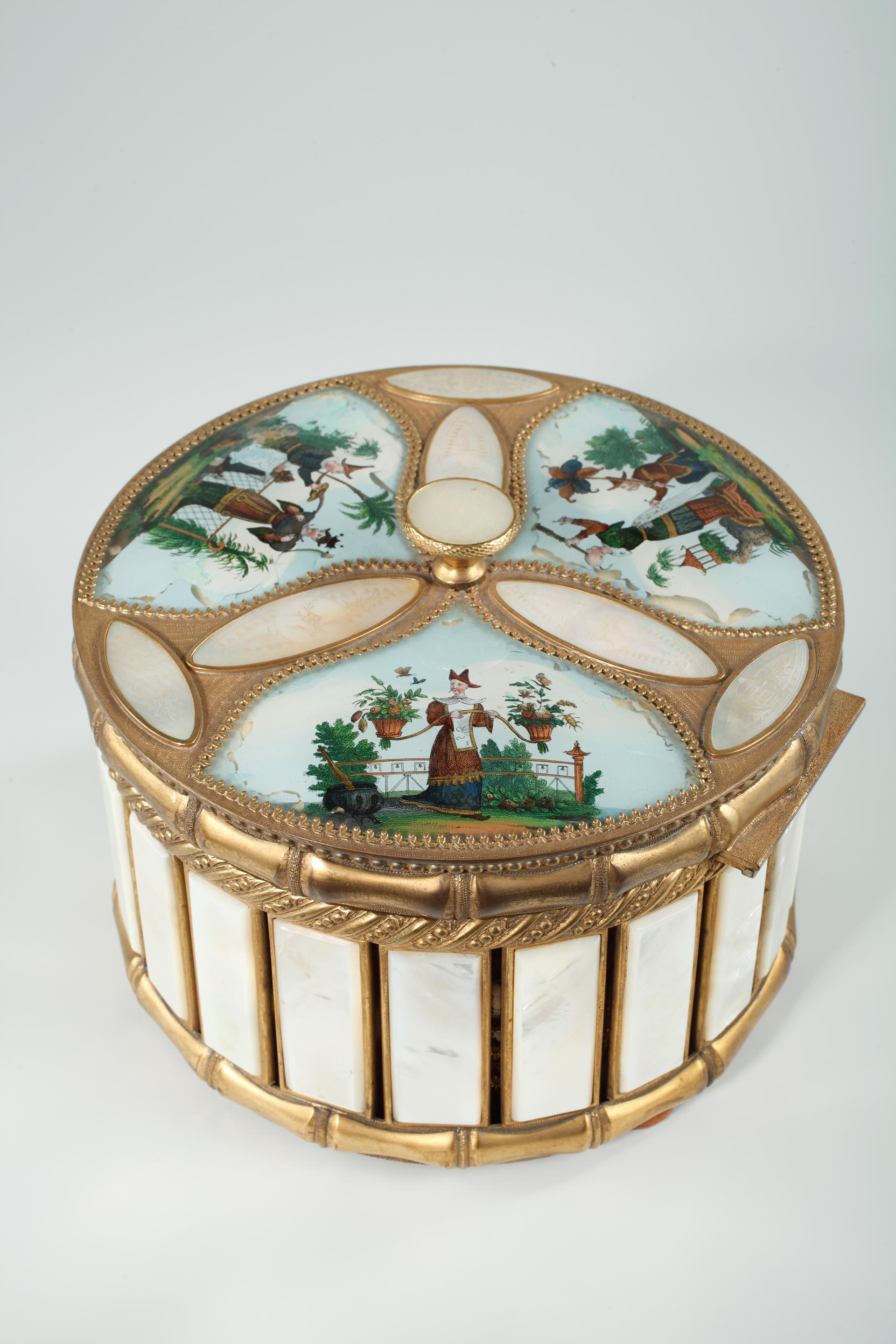 MOTHER OF PEARL AND BRONZE PERFUME BOX WITH ASIAN SCENES; <br/>
NAPOLEON III.